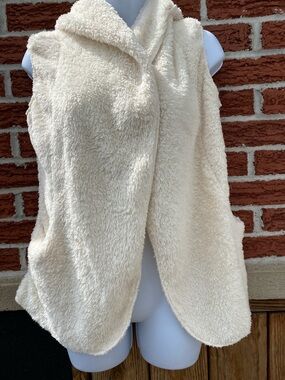 Love, Fire Hoodie Wrap Vest Size XS  NWT